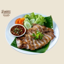 คอหมูย่างน้ำจิ้มแจ่ว