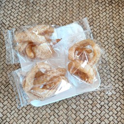 แคบหมู 3 ห่อ