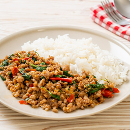 ข้าวราดกะเพราสูตรโบราณ