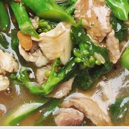 ราดหน้านครสวรรค์เฮียหน่อย (เจ้าเก่าเสรี)
