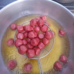 ลูกชิ้นทองสุขทอด by อุ๊บอิ๊บ