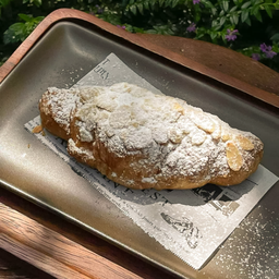 อัลมอนด์ ครัวซองต์