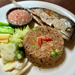 ข้าวผัดน้ำพริกกะปิ