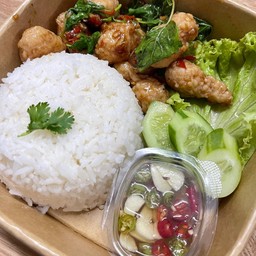 ข้าวกะเพราหมูเด้ง