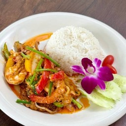 ข้าวราดผัดผงกะหรี่