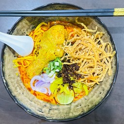 ข้าวซอยน่องไก่