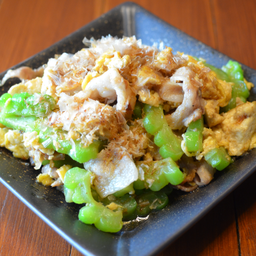 Ta มะระผัด สไตล์โอกินาวา