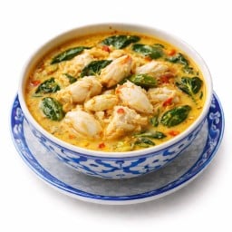 แกงเหลืองคั่วกะทิ ใบเหรียง เนื้อปู