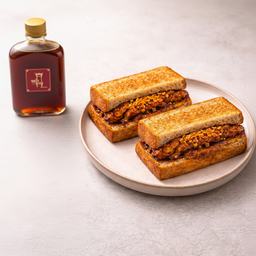 โทสต์อากง พร้อมเครื่องดื่ม