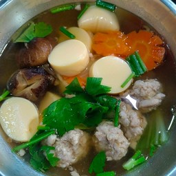 แกงจืดเต้าหู้หมูสับ