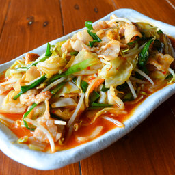 Ta หมูผัดซอสกิมจิ