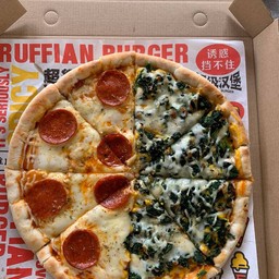 พิซซ่า 2 ใจ (เลือกได้ 2 หน้า) ไซส์ใหญ่ L 10นิ้ว (8ชิ้น)