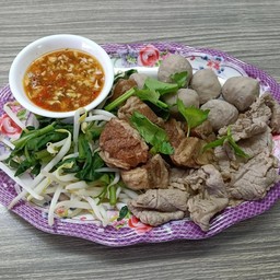 ลวกจิ้มเนื้อ