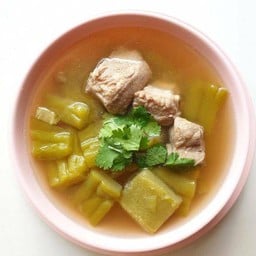 แกงจืดมะระซี่โครงหมู
