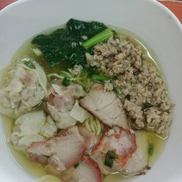 บะหมี่เกี๋ยวน้ำ
