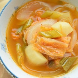 Soup-Hot-Kimuchi-150g แกงจืดอบอุ่น+กิมจิ キムチスープ150