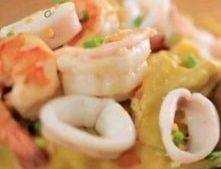 ไข่เจียวปลาหมึก กุ้ง ราดข้าว