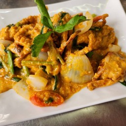 ปูนิ่มผัดไข่เค็ม