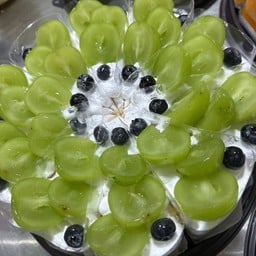 ลูกชิ้นปิ้ง มังงะ&ผลไม้สด สุวรรณภูมิ
