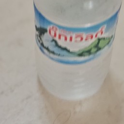 น้ำเปล่า.ขวดกลาง