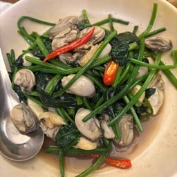 ป๋วยเล้งผัดหอยนางรมสด