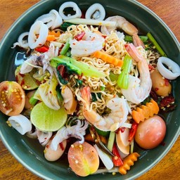 ตำมาม่าทะเล