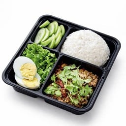 ชุดข้าว คั่วพริก ไข่ต้ม เสิร์ฟพร้อมผักสด