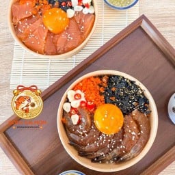 โกเอน แซลมอน - ประชาอุทิศ