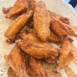 ปีกไก่ทอดน้ำปลา