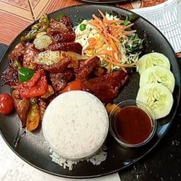 ข้าวหน้าสเต็กไก่บาบีคิว