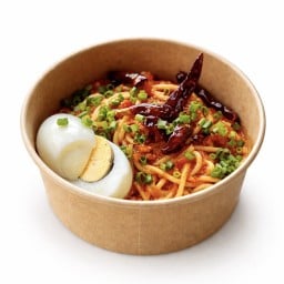 สปาเก็ตตี้ น้ำพริกอ่องไก่ ไข่ต้ม