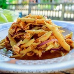 ป้าเปลี่ยนหมี่ยำ ยำมะม่วง -