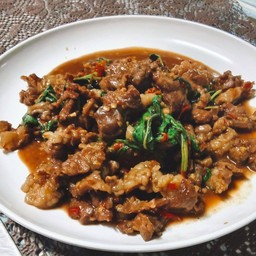กะเพราเนื้อกับข้าว