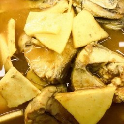 แกงส้มปลาจาระเม็ดทะเลยอดมะพร้าว