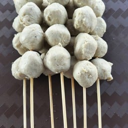 ลูกชิ้นย่างท้ายหมู่บ้าน