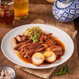 ขาหมูเห็ดหอมน้ำแดง ไซส์ L (กับข้าว)