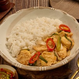 เต้าหู้ไข่ทอดผัดน้ำมันหอยพันธุ์แท้