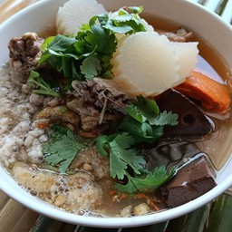 ก๋วยเตี๋ยวต้มยำน้ำใส