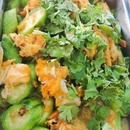 บวบผัดไข่