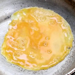 ไข่เจียวน้ำมันน้อย