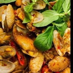 หอยลายผัดพริกเผา