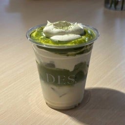 Des.cafe หน้าโรงเรียน พค. ติดสยามชัย