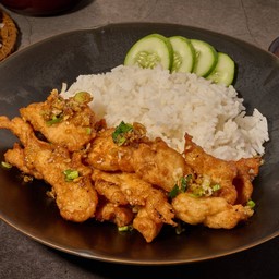 หมูชิ้นทอดกระเทียมพันธุ์แท้