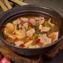 ต้มแซ่บพันธุ์แท้หมูชิ้น