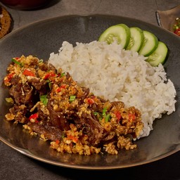 เนื้อชิ้นคั่วพริกเกลือพันธุ์แท้