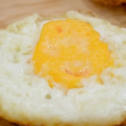 ไข่ดาวน้ำมันน้อย (สุก)