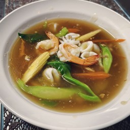 ราดหน้าทะเลรวม