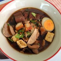 ก๋วยจั๊บน้ำข้นป้าสมหมาย