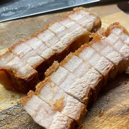 หมูกรอบ ขีดละ 90