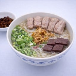 ก๋วยจั๊บญวนซี่โครงหมู